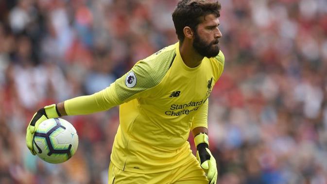 Kiper Liverpool asal Brasil, Alisson. (AFP/Oli Scarff)