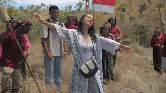 Haico Van Der Veken saat syuting film Nona Manis Sayange di NTT. (Foto: Dok. Istimewa)