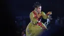 Yang bikin ngakak, Andien dapat gelar baru dari penonton. Andien singkatan dari Anak Dieng. Nyonya Irfan Wahyudi auto kesengsem dengan gelar baru yang didapatnya. “Pokoknya Festival Dieng 2022 kalian keren banget ah! Salam manis dari ANakDIENg. Coba kutagih janjinya ya, tag diri dan temen kalian masing-masing ya,” ia mencuit. (Foto: Dok. Instagram @andienaisyah)