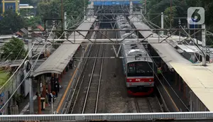 KRL Rangkasbitung Terlambat akibat Kebakaran Lahan