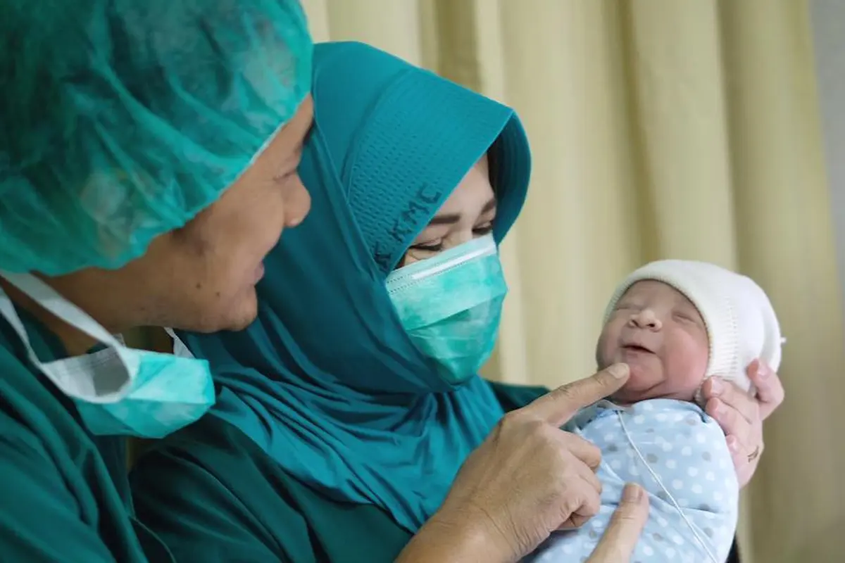 [Bintang] Zaskia Adya Mecca Melahirkan Anak ke-4