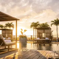 Sebuah kesempurnaan untuk mengapresiai hidup di jantung Seminyak, Bali.