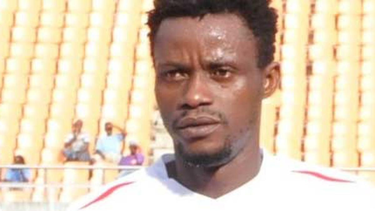 Pesepakbola Rwanda Tewas dalam Kecelakaan Bola