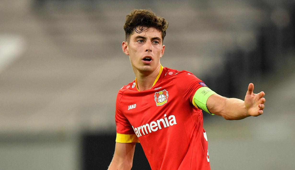 6. Kai Havertz - Gelandang serang asal Jerman ini tampil impresif dan menjadi roh permainan Bayer Leverkusen. Havertz mampu bermain sebagai winger kanan dan penyerang tengah, seperti posisi Messi di Barcelona. (AFP/Martin Meissner/pool)