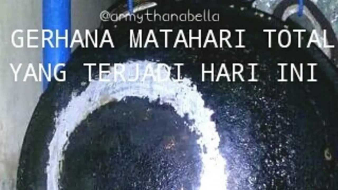 Meme Gerhana Matahari Total
