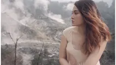 Karena kurang yakin atau alasan lain, para artis ini mantap lepaskan hijab.
