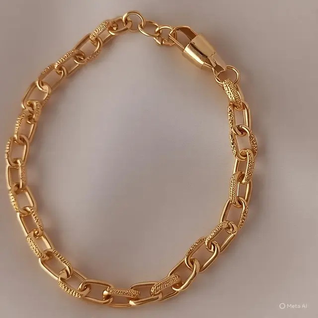 Gelang Emas Rantai Arab Tipis Elegan (Created by Meta AI)