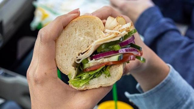 Menu sandwich dari Subway.