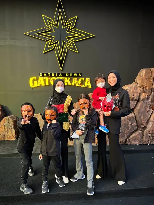 [Instagram/zaskiadyamecca]