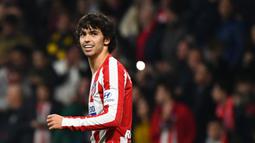 1. Joao Felix (Atletico Madrid) - Penyerang kelahiran Portugal berusia 20 tahun asal ini memiliki nilai transfer yang cukup fantastis. Market Joao Felix saat ini mencapai 90 juta euro. (AFP/Gabriel Bouys)