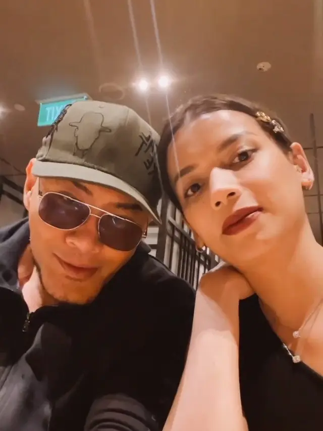 Honeymoon Deddy Corbuzier