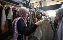 FOTO: Berburu Produk UMKM yang Dipamerkan di SMEXPO 2024