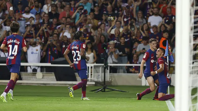 Foto: Pesta Gol ke Gawang Real Betis, Barcelona Bertengger di Puncak Klasemen Liga Spanyol