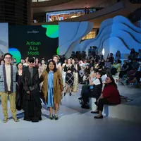 Senayan City Fashion Nation 17th Edition Artisan A La Mode Adrie Basuki, Iyonono, dan Rinda Salmun. [Foto: Document/FIMELA/Adrian Putra]