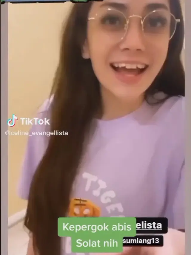 Celine Evangelista saat Disebut Baru Melaksanakan Salat