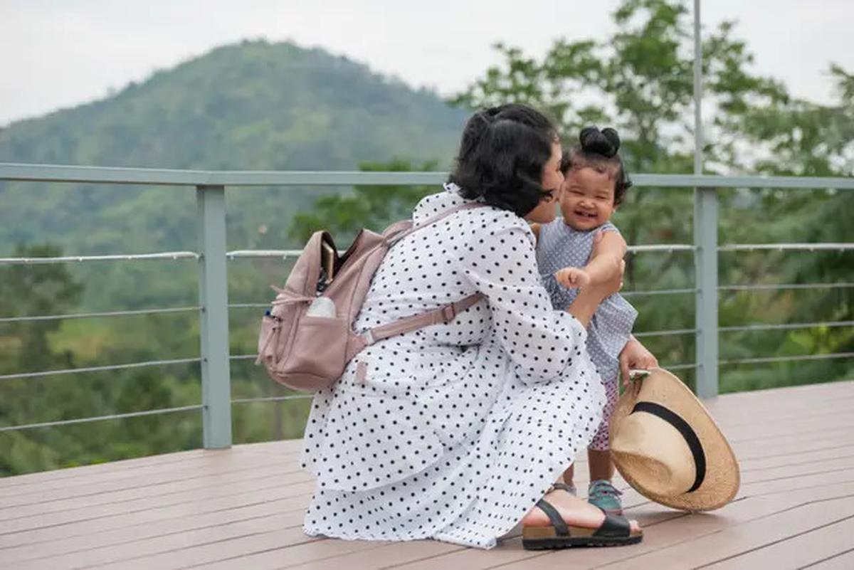 Cara Menyikapi Balita yang Suka Memukul, Tips Parenting Cerdas Orang Tua