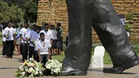 5 Desember 2014 adalah setahun kepergian mantan Presiden Afrika Selatan Nelson Mandela.