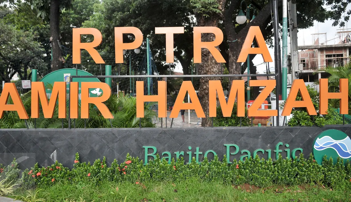Suasana di RPTRA Amir Hamzah, Pengangsaan, Menteng, Jakarta Pusat, Rabu (1/3). Pemprov DKI Jakarta ajak kembali pihak swasta berkontribusi membangun RPTRA melalui program corporate social responsibility (CSR). (Liputan6.com/Yoppy Renato)
