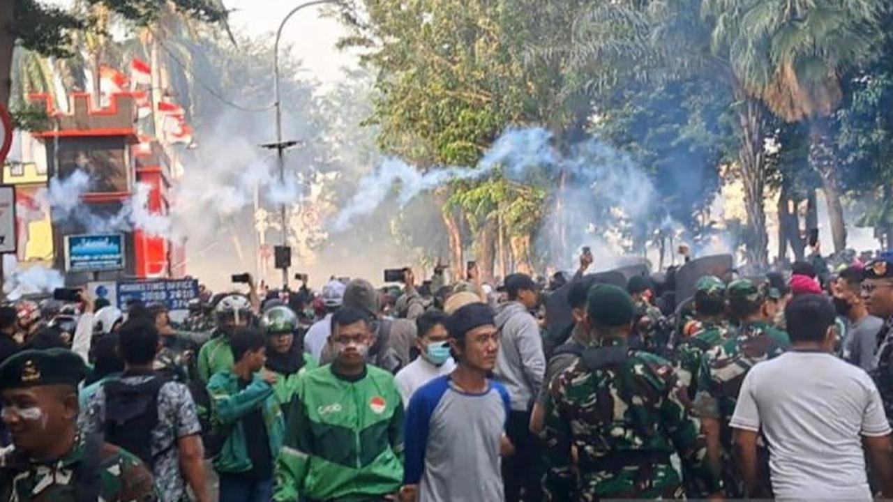 Dua Jurnalis Foto Dipukuli Massa karena Motret Pendemo Rusak CCTV di Mako Brimob Kwitang, Handphone Raib Dicuri