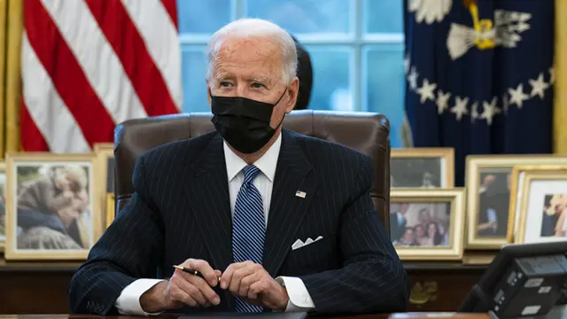 FOTO: Joe Biden Batalkan Larangan Transgender Masuk Militer AS Era Donald Trump