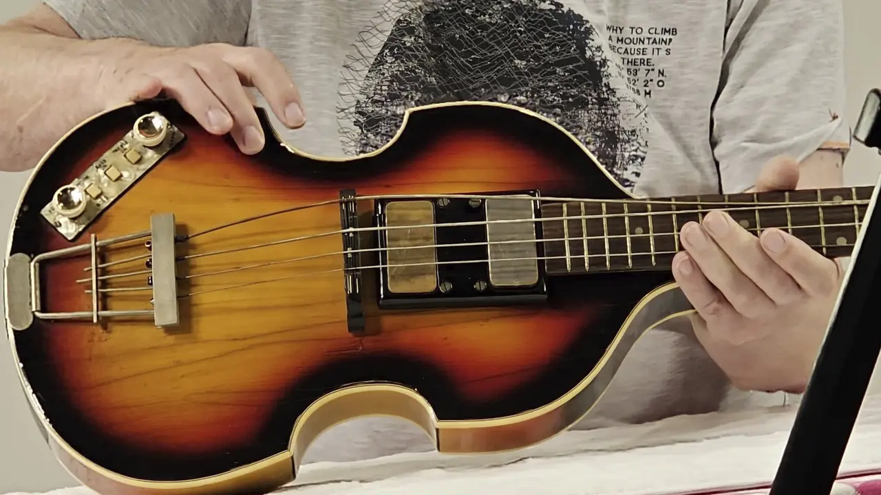 Bass Paul McCartney