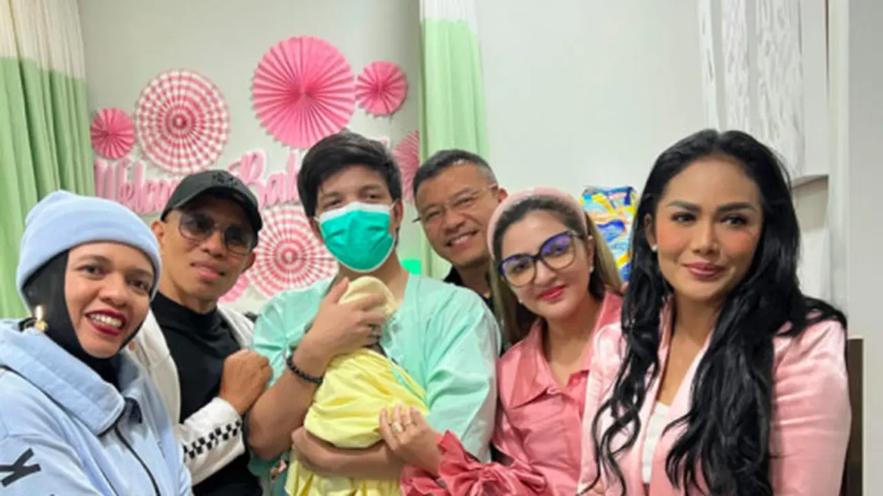Kelahiran anak kedua Aurel Hermansyah (Instagram)