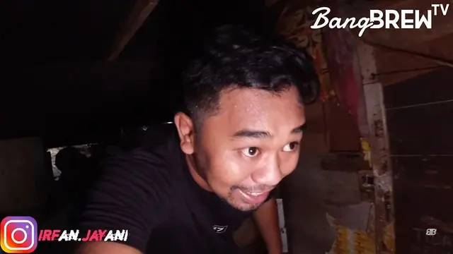 8 Potret Perkampungan di Bawah Jalanan Jakarta, Ada Sekolah hingga Studio Band