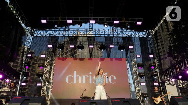 Penampilan Christie Semarakkan KapanLagi Buka Bareng BRI Festival 2024