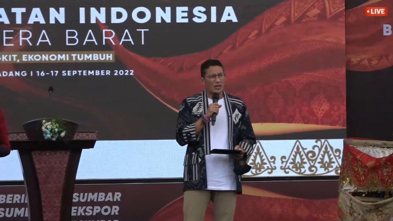 Menteri Pariwisata dan Ekonomi Kreatif Sandiaga Uno dalam penutupan Gernas BBI Sumatera Barat, Jumat (16/9/2022).