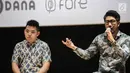 Lim Kusuma Senior Marketing Manager DANA (kanan) memberikan keterangan saat hadir dalam perscone Onic Esports di Jakarta, Selasa (6/7/2019). Kerjasama tersebut untuk terus mendorong Onic Esport berkembang terutama dalam pelatihan player. (Liputan6.com/Faizal Fanani)