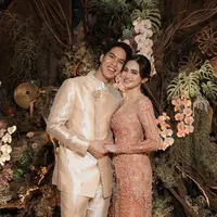 Syifa Hadju Resmi Dilamar El Rumi. [@syifahadju]