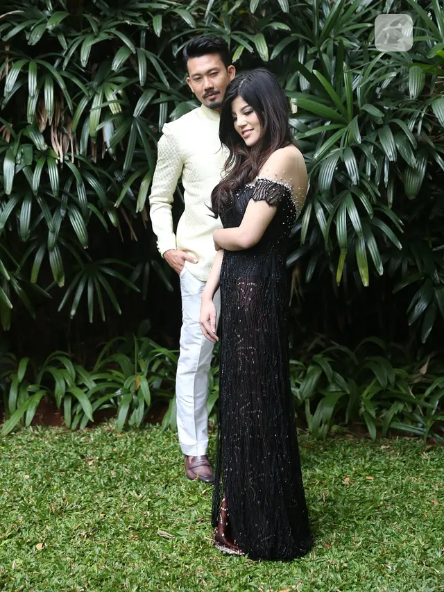 [Bintang] Denny Sumargo dan Dita Soedarpo