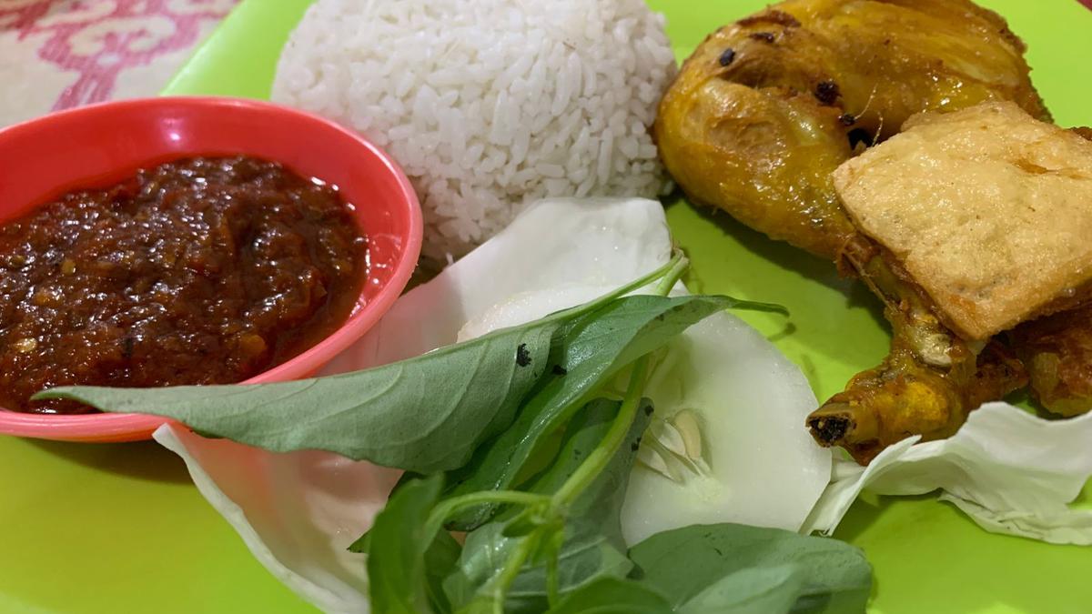 Mengapa Lalapan Menjadi Pilihan Populer Saat Ramadan? Temukan Jawabannya di Sini!