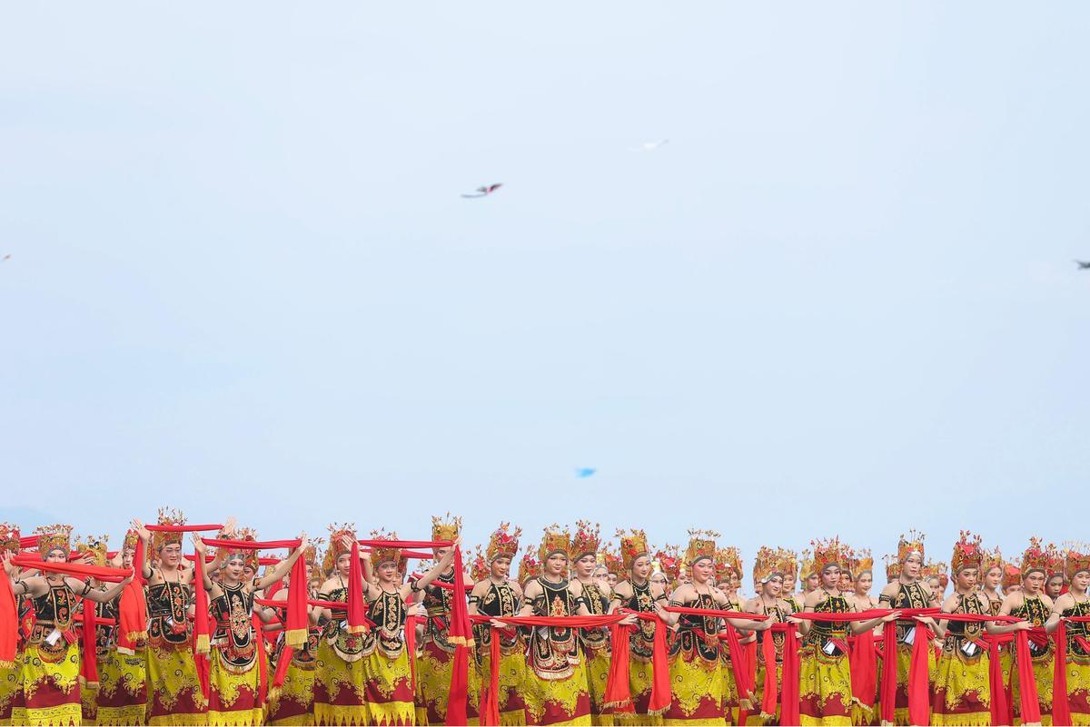 Pagelaran Kolosal Gandrung Sewu Banyuwangi