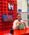 Kolaborasi penuh makna hadir kembali. Kali ini Longchamp, brand asal Prancis berkolaborasi bersama Robert Indiana, Seniman asal Amerika. Mengambil tema LOVE, beragam produk menggemaskan hadir di sini. Pada acara peluncuran, tampak hadir Amanda Rawles dengan tampilan casual dan anggun. / Foto: Adinda Tri Wardhani - Fimela.com.