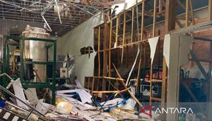 Ledakan di pabrik es Aceh Barat