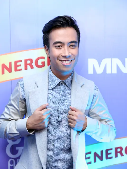 Penyanyi muda yang menekuni alat musik biola sejak beranjak remaja, menyiapkan tema secara personal. Semua lagu yang ada didalam albumnya nanti hasil karyanya sendiri. (Andy Masela/Bintang.com)