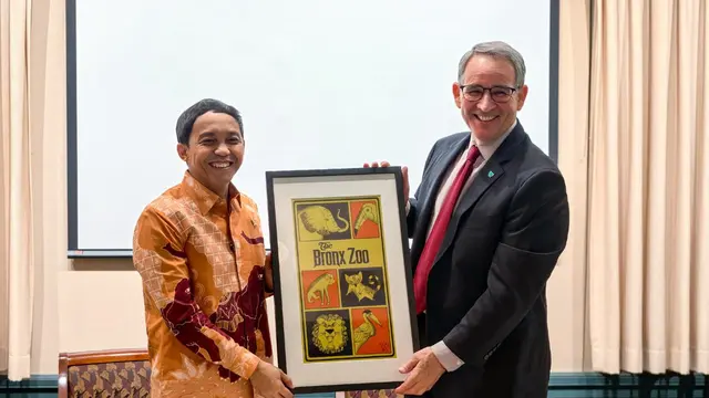 Menhut Raja Juli Gandeng NGO Amerika Serikat Kelola 4 Taman Nasional di Indonesia