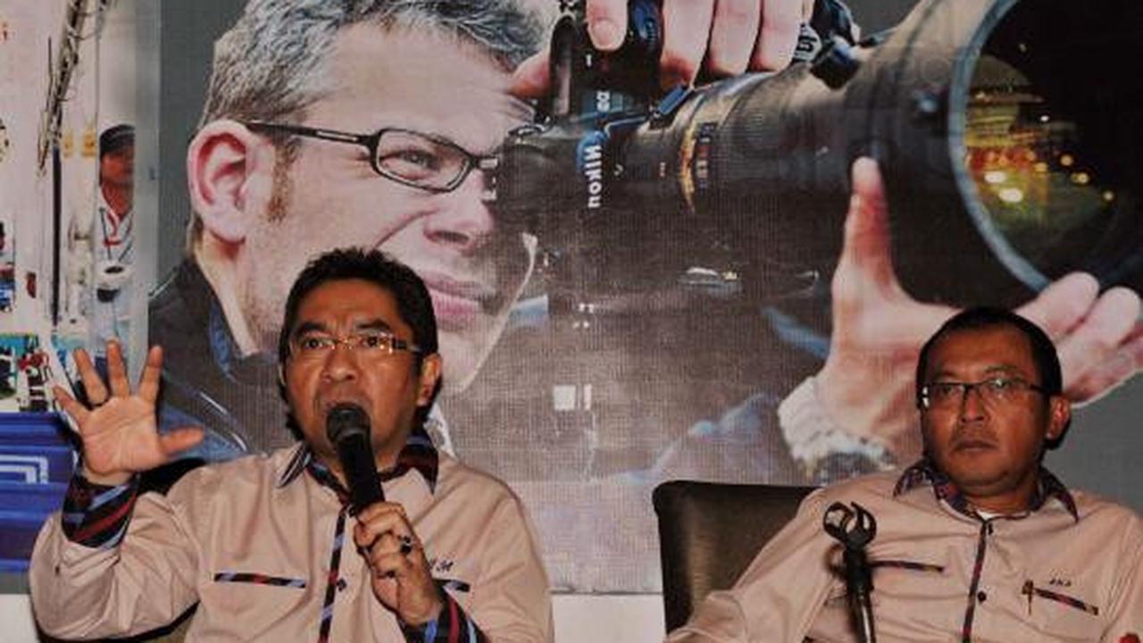 Elvyn Masassya memaparkan kinerja Jamsostek di tahun 2012