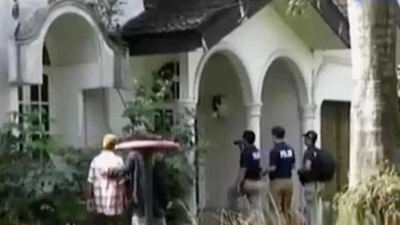 Geledah Padepokan Aa Gatot
