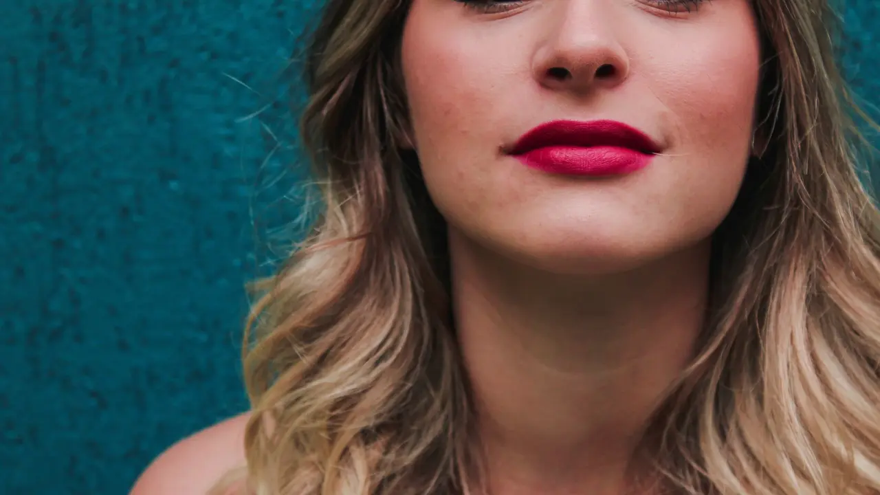 Ilustrasi lipstik
