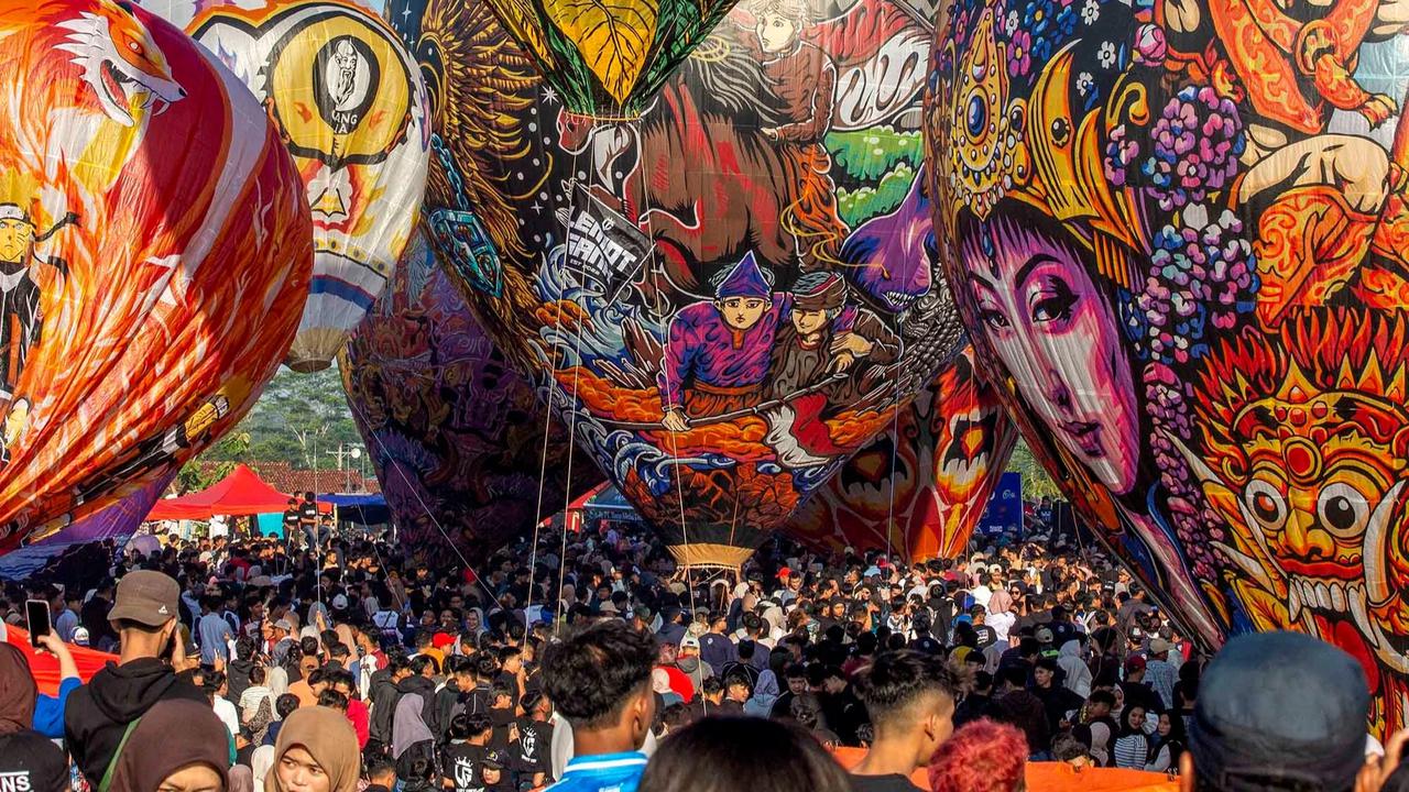 FOTO: Balon Udara Hiasi Langit Wonosobo Sambut Idul Fitri  1447 H