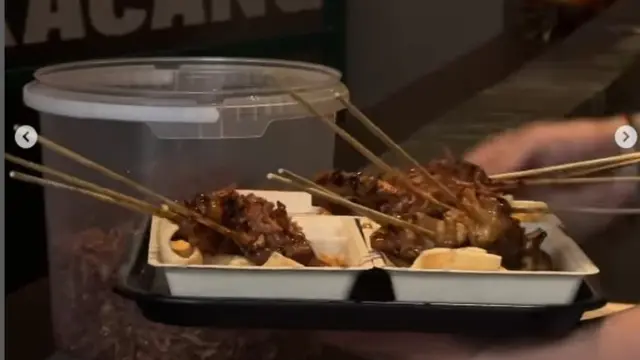 Belajar dari Chef Indonesia di Jawa, Warga Belanda Buka Kedai Sate Halal di Amsterdam