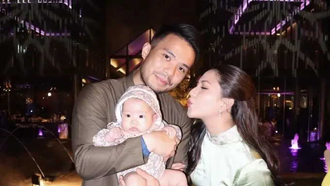 Jessica Mila Dibalut Cheongsam