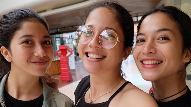Putri Marino dan Kedua Adiknya