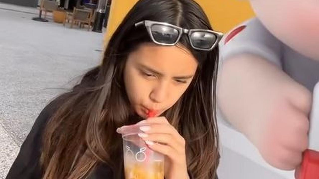 Penampilan Mikhayla langsung mencuri perhatian netizen. Banyak yang salfok dengan penampilan Mikha.<br>