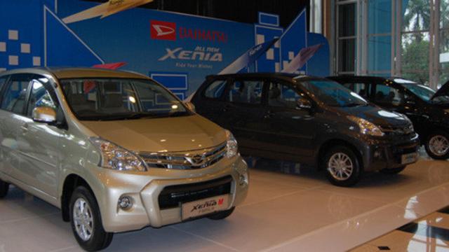 Daihatsu Xenia (by: Nazar Ray)