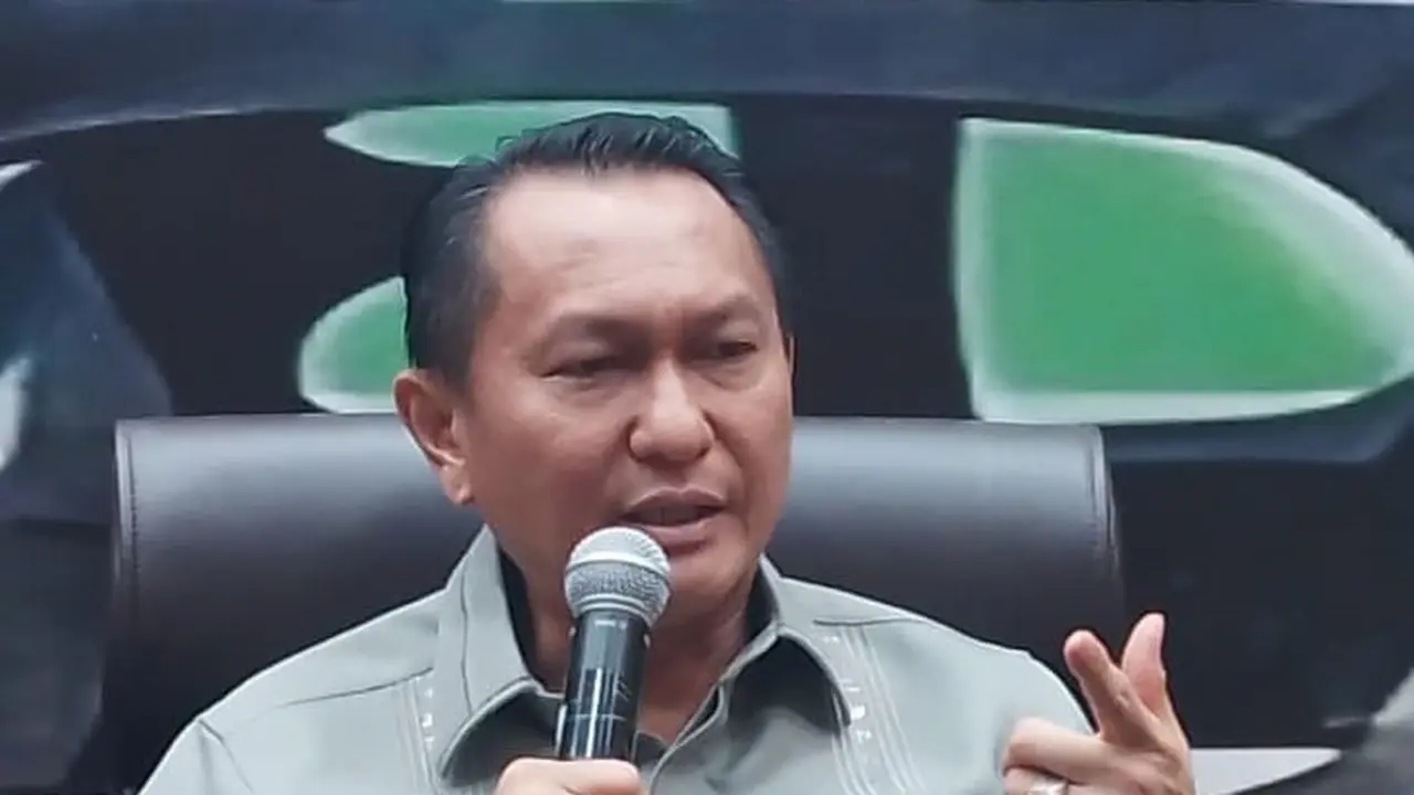 Ketua Komisi XII DPR Bambang Patijaya