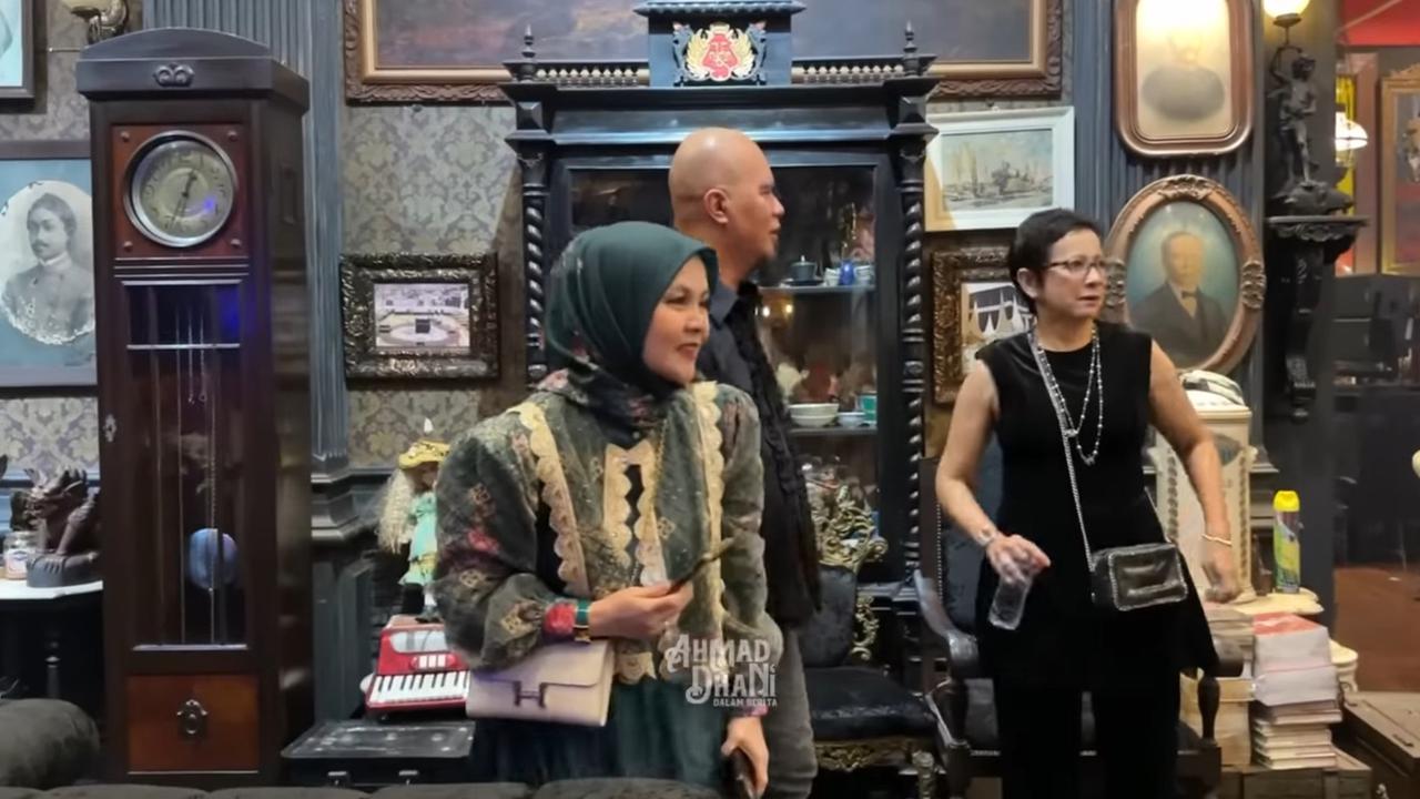Potret Ultah Ahmad Dhani ke-53, Undang Elvy Sukaesih Hingga Dua Aktris Cantik Jebolan Warkop DKI Girls
