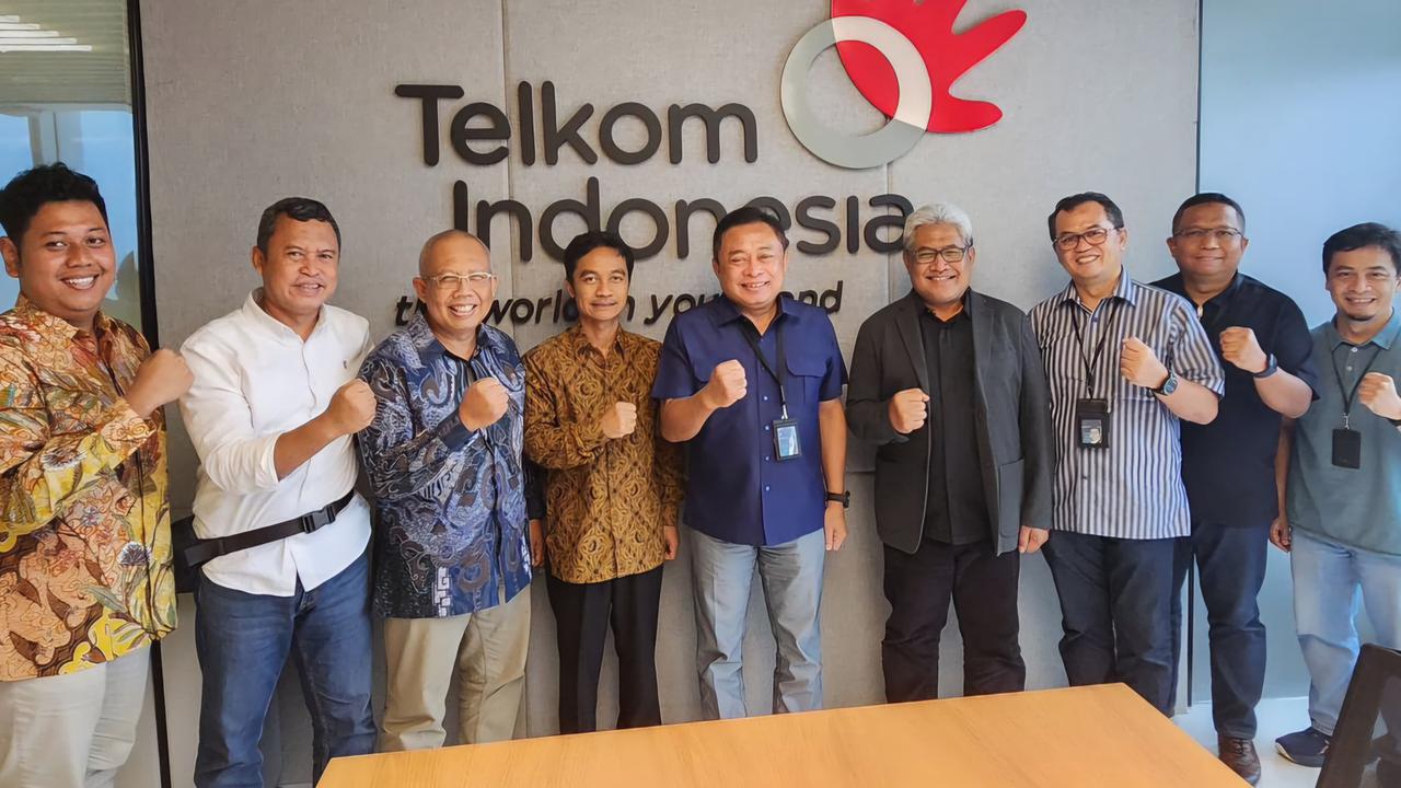 Kolaborasi Telkom dan UGM Kembangkan Inovasi Deteksi Gempa Guna  Perkuat Mitigasi Bencana Nasional